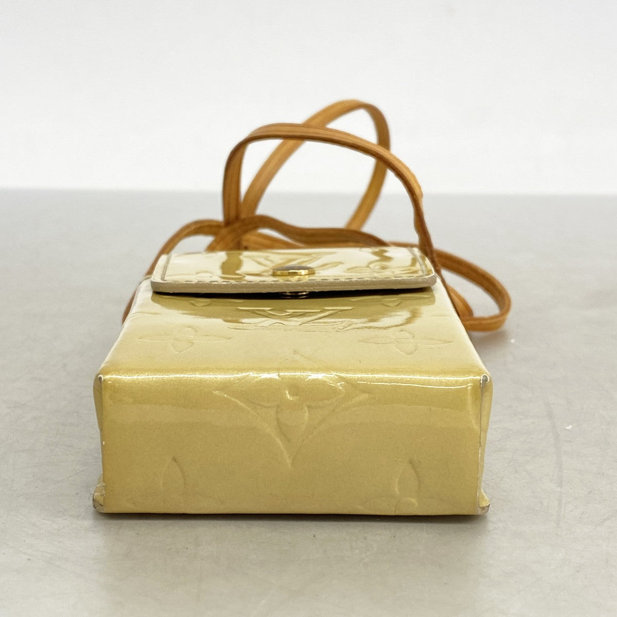 ☆SALE【5pa1207】ルイヴィトン シガレットケース ヴェルニ グリーン