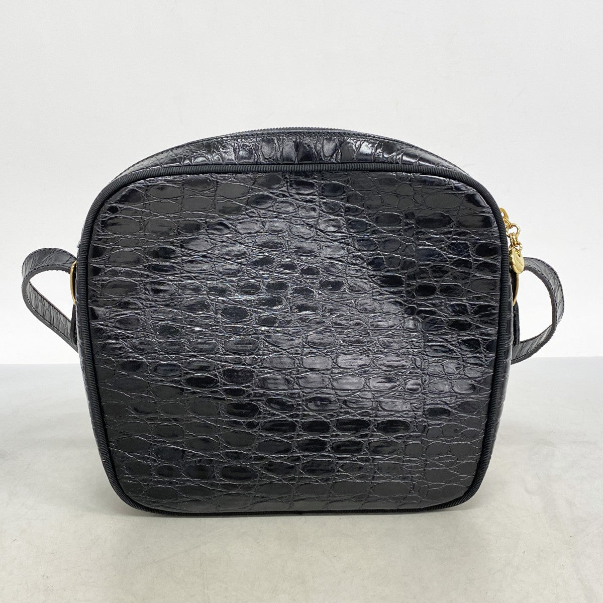 5pa1291】サルヴァトーレフェラガモ ショルダーバッグ ヴァラ レザー