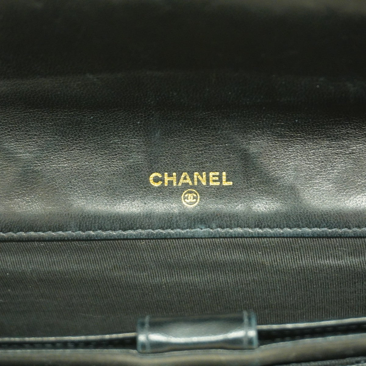 5pb2699】シャネル 長財布 マトラッセ キャビアスキン ブラック