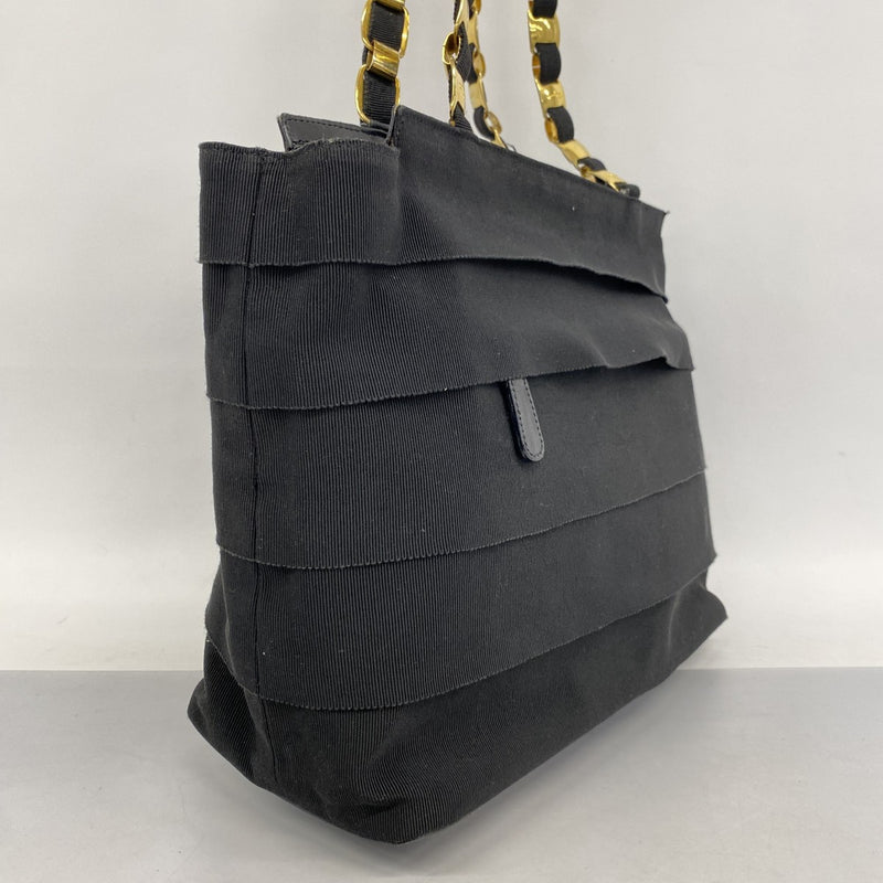 【Salvatore Ferragamo】トートバッグ　ゴールド金具　ブラック Salvatore Ferragamo】トートバッグ ゴールド金具 ブラック