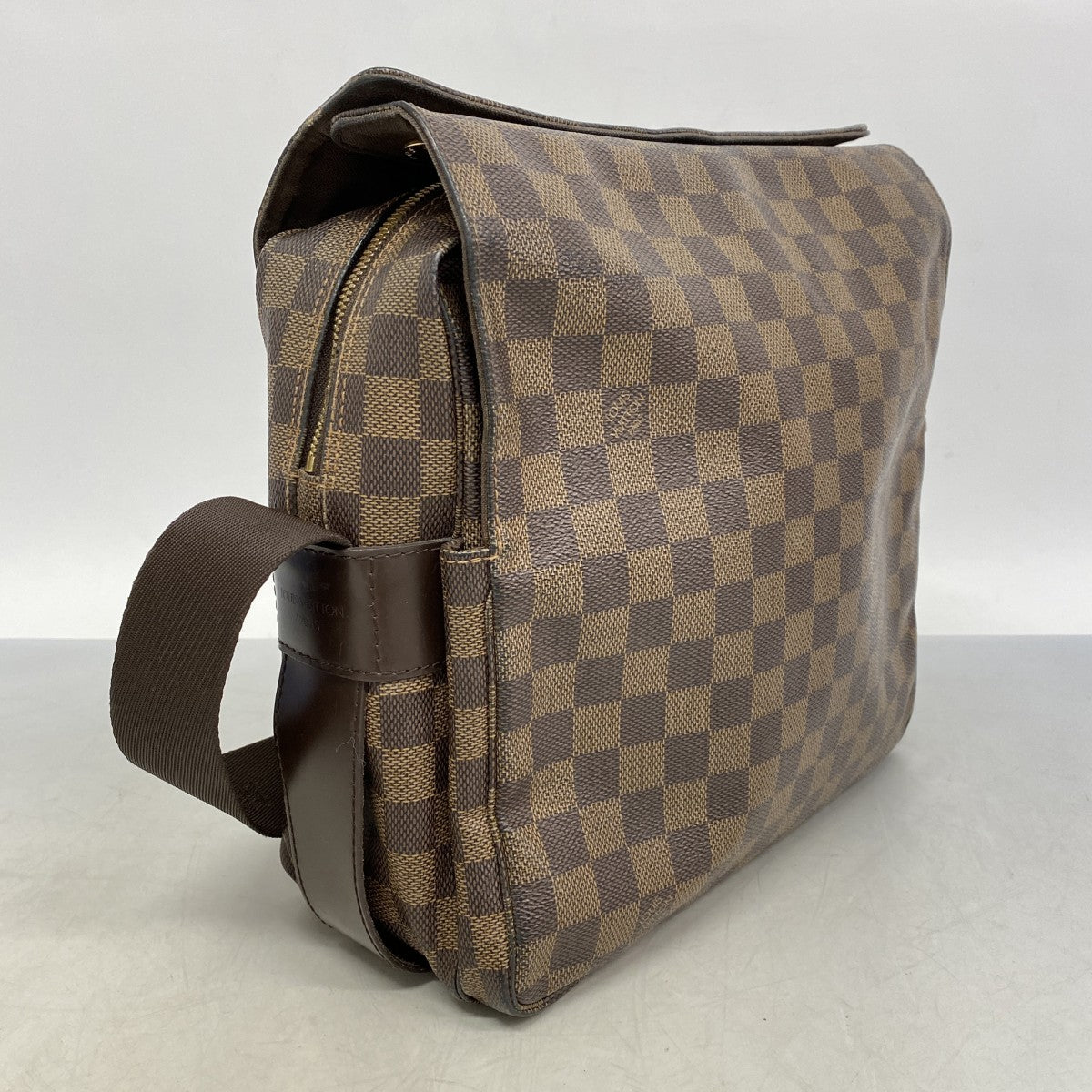 LOUIS VUITTON ルイヴィトン ダミエ ナヴィグリオ エベヌ 楽天市場】ルイ・ヴィトン ダミエ ナヴィグリオ ショルダーバッグ