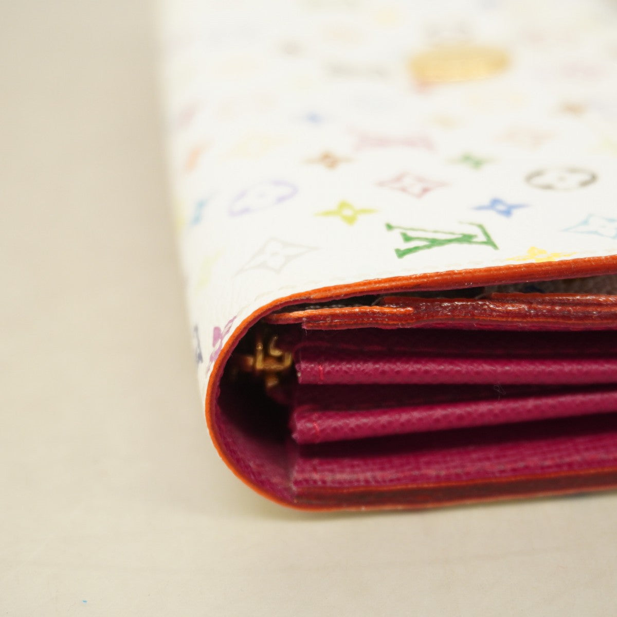 ルイヴィトン M93745モノグラムマルチカラー 長財布 二つ折り レディース ルイヴィトン M93745モノグラムマルチカラー 長財布 二つ折り レディース