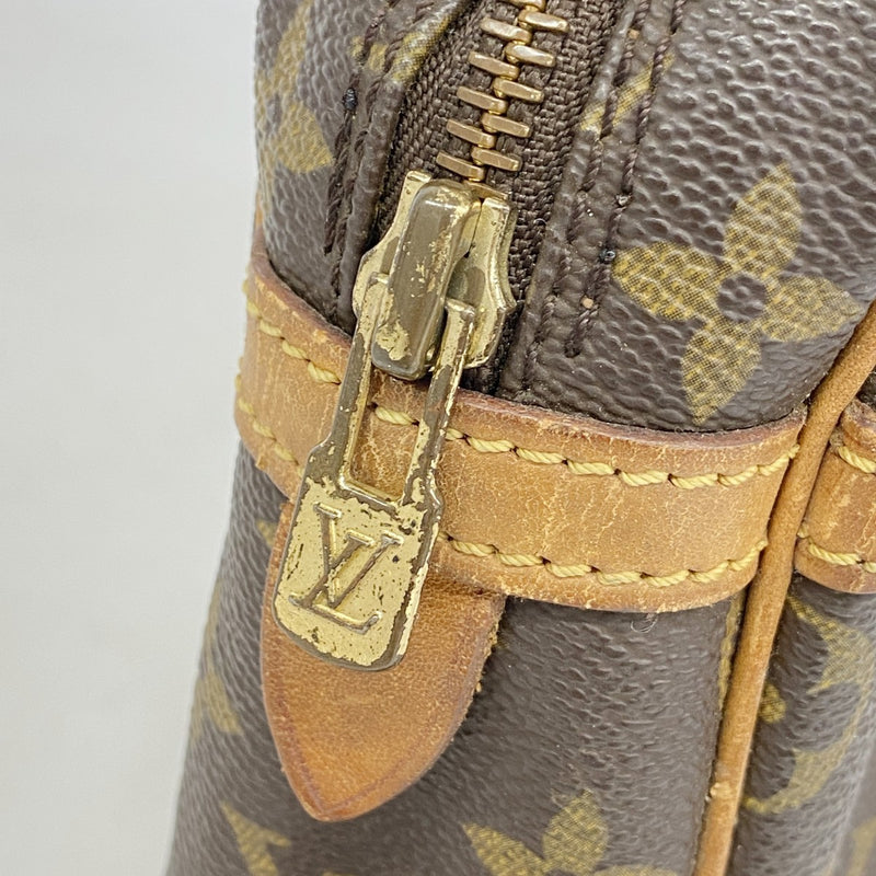 LOUIS VUITTON コンピエーニュ 23 クラッチバッグ モノグラム LOUIS VUITTON（ルイ・ヴィトン） コンピエーニュ23 ブランドオフ