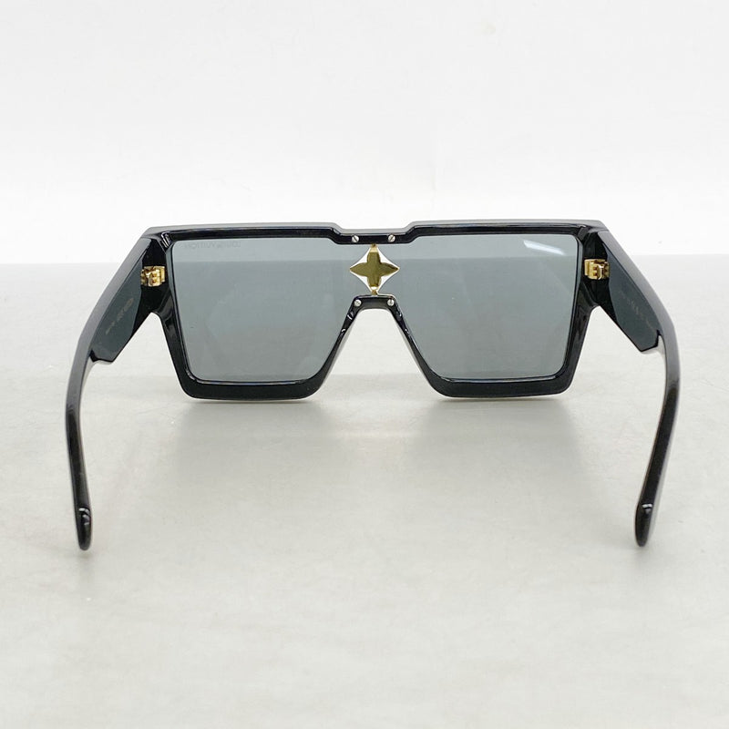 Z1578E サイクロン サングラス モノグラム柄 美品 Z1578E サイクロン サングラス モノグラム柄 美品 Z1578E サイクロン