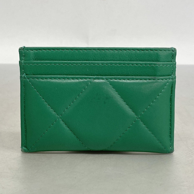 5pc4716-k】シャネル カードケース シャネル19 ラムスキン グリーン