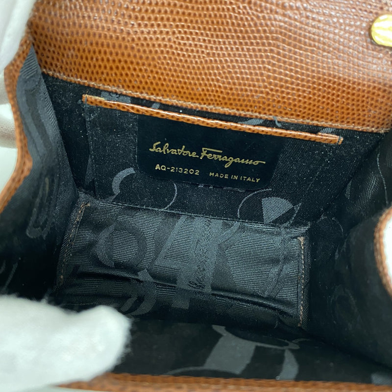5pd5768】サルヴァトーレフェラガモ ショルダーバッグ ヴァラ レザー