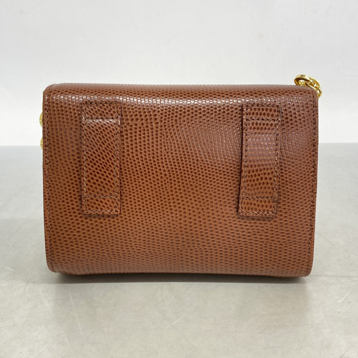 5pd5768】サルヴァトーレフェラガモ ショルダーバッグ ヴァラ レザー