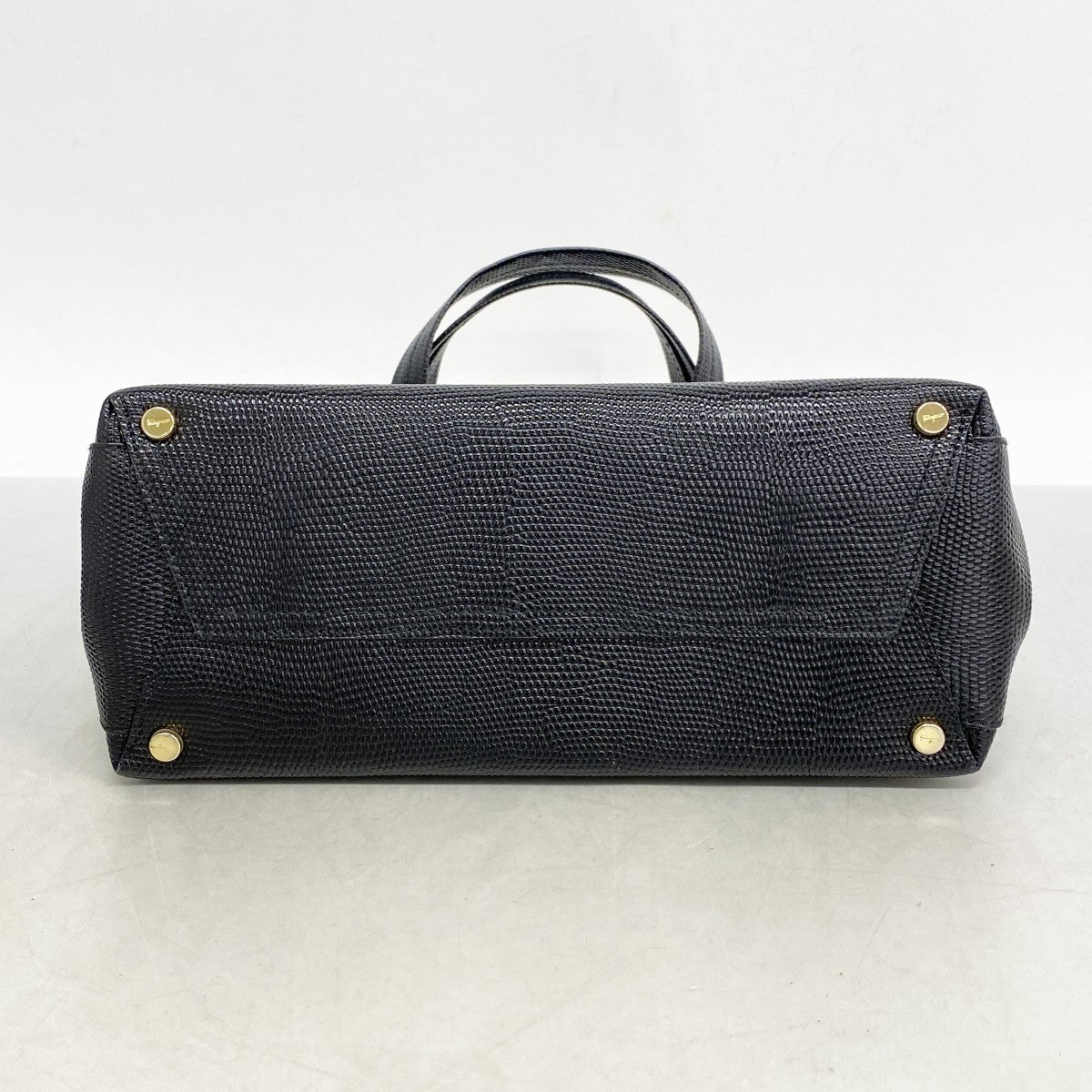 5pd5787】サルヴァトーレフェラガモ ハンドバッグ ヴァラ レザー