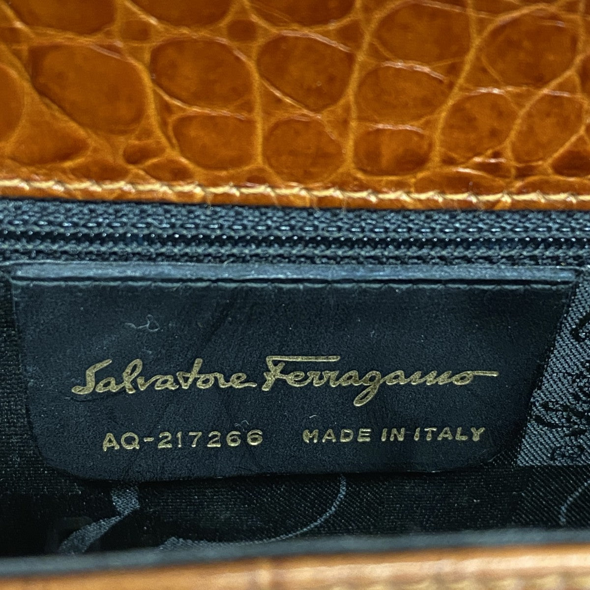 5pd6407】サルヴァトーレフェラガモ ショルダーバッグ ガンチーニ