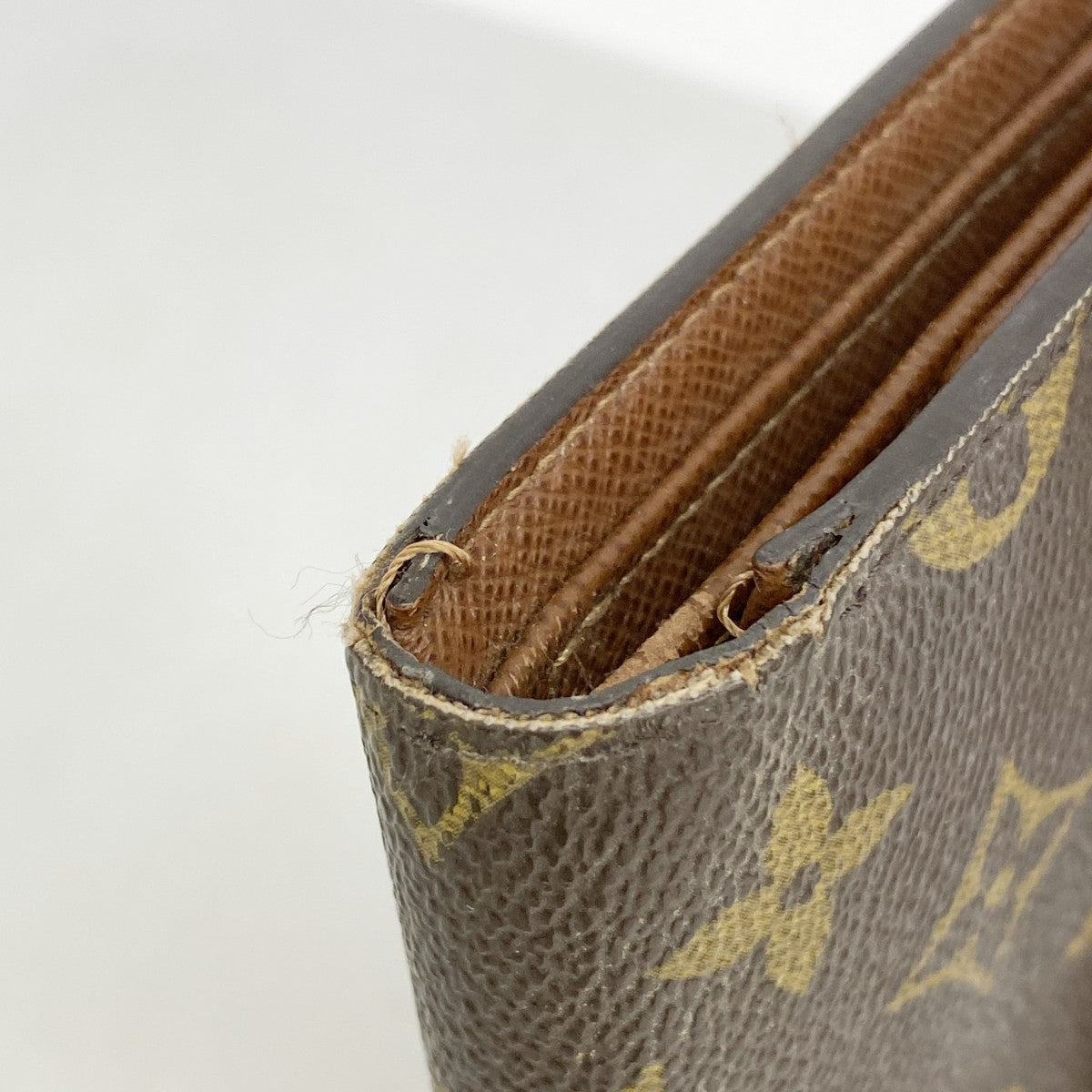 5pd6507】ルイヴィトン 三つ折り財布 モノグラム ポルトトレゾール