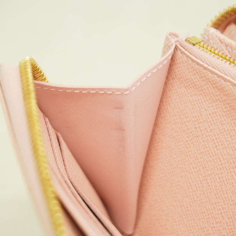 ルイヴィトンダミエアズールのジッピーウォレットでございます。 ブランドレンタルのBrandCity / ルイ ・ヴィトン ダミエ・アズール