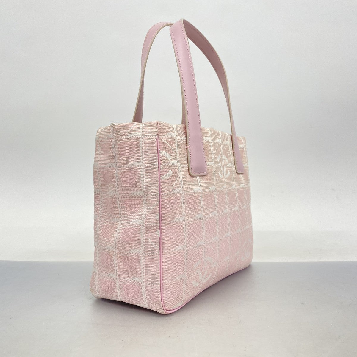 5pe7041-k】シャネル ハンドバッグ ニュートラベル ナイロン ピンク
