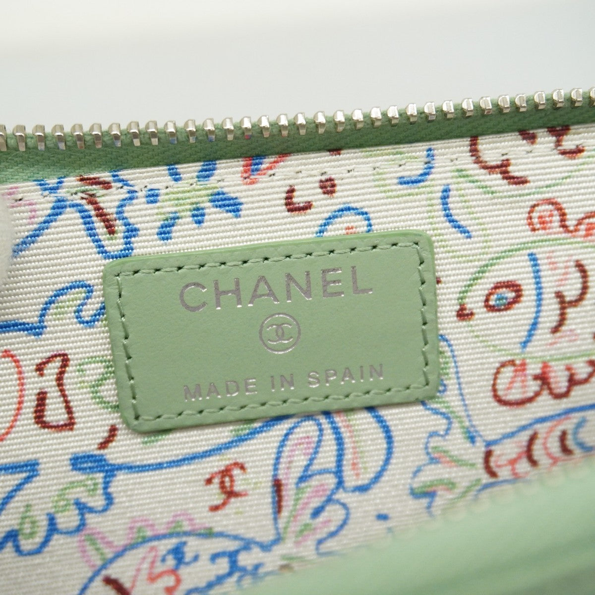 6aa0025-k】シャネル コインケース マトラッセ キャビアスキン