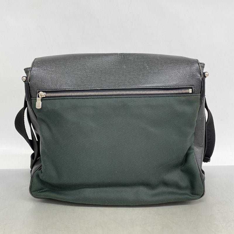 6ab0756-k】ルイヴィトン ショルダーバッグ タイガ ヴィクトール