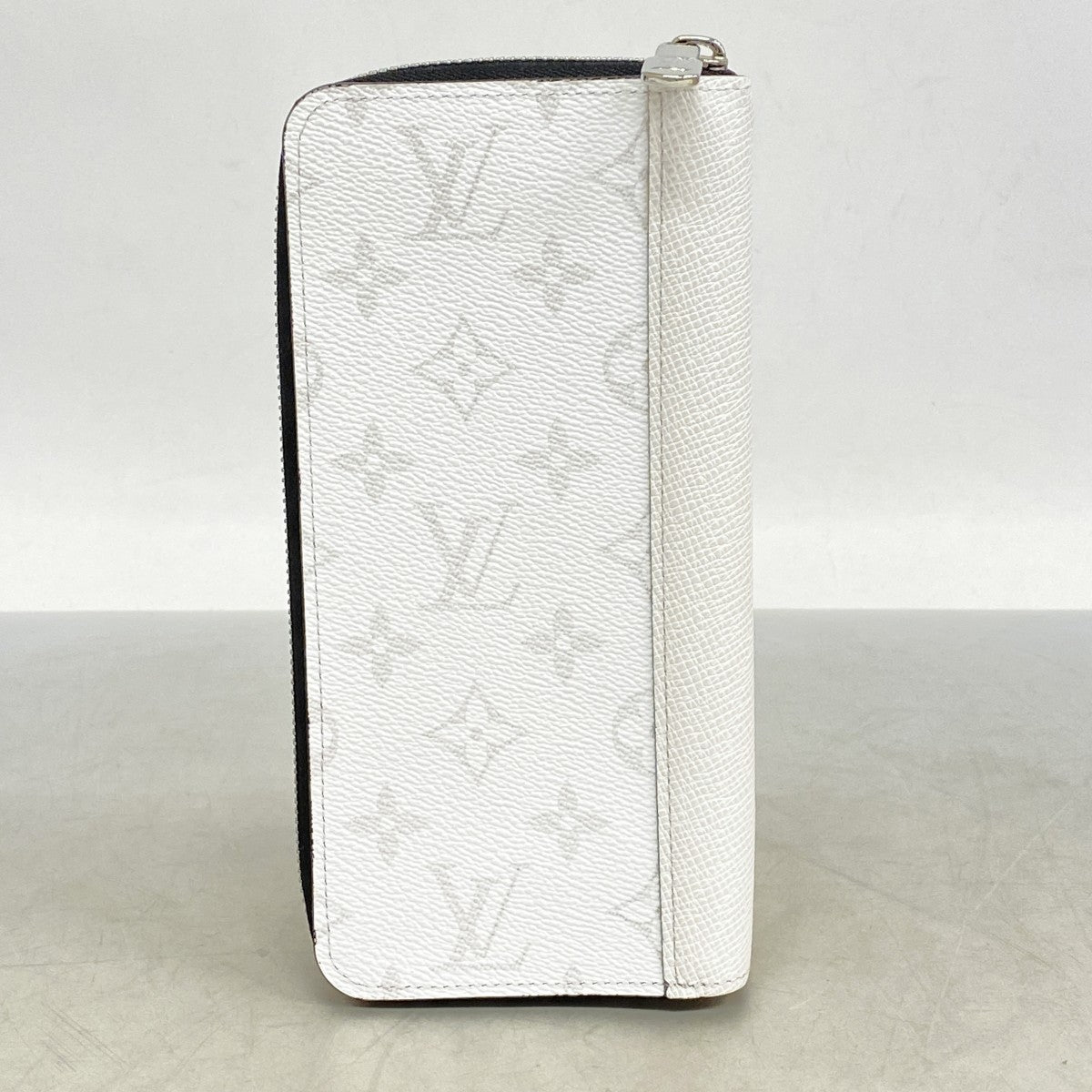 ルイヴィトン 長財布 ジッピーウォレットヴェルティカル IC タイガラマ　白 使用わずか】 ルイヴィトン ジッピー 長財布 ヴェルティカル タイガラマ IC