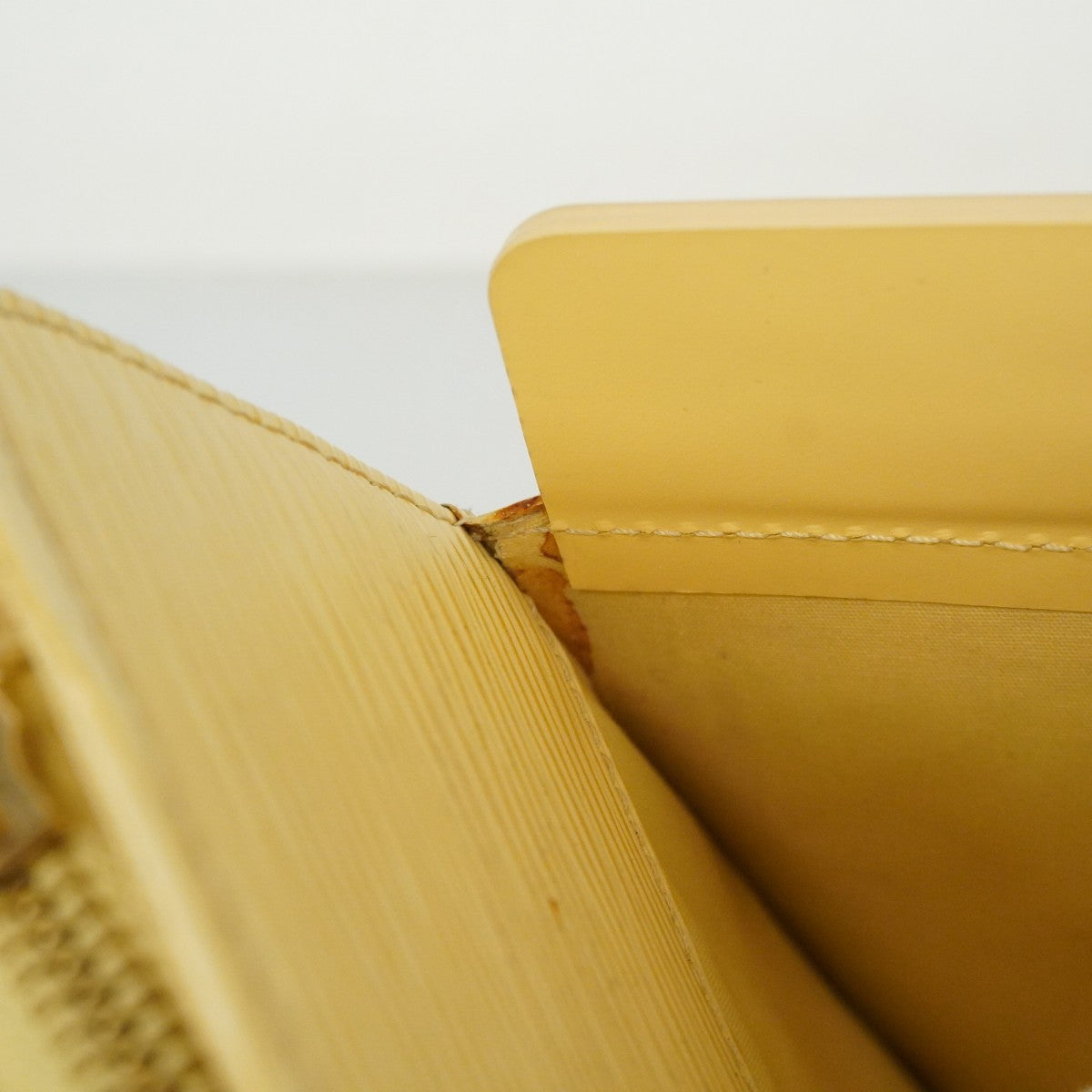 ★在庫処分★最終価格★SALE【6ab1147】ルイヴィトン ハンドバッグ エピ クロワゼット M5249A ヴァニラ【中古】レディース