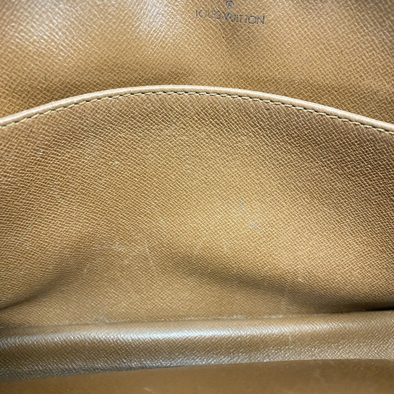 【格安】ルイヴィトン　クラッチバッグ　コンピエーニュ23 モノグラム　ブラウン ルイヴィトン モノグラム コンピエーニュ23 クラッチバッグ ブラウン