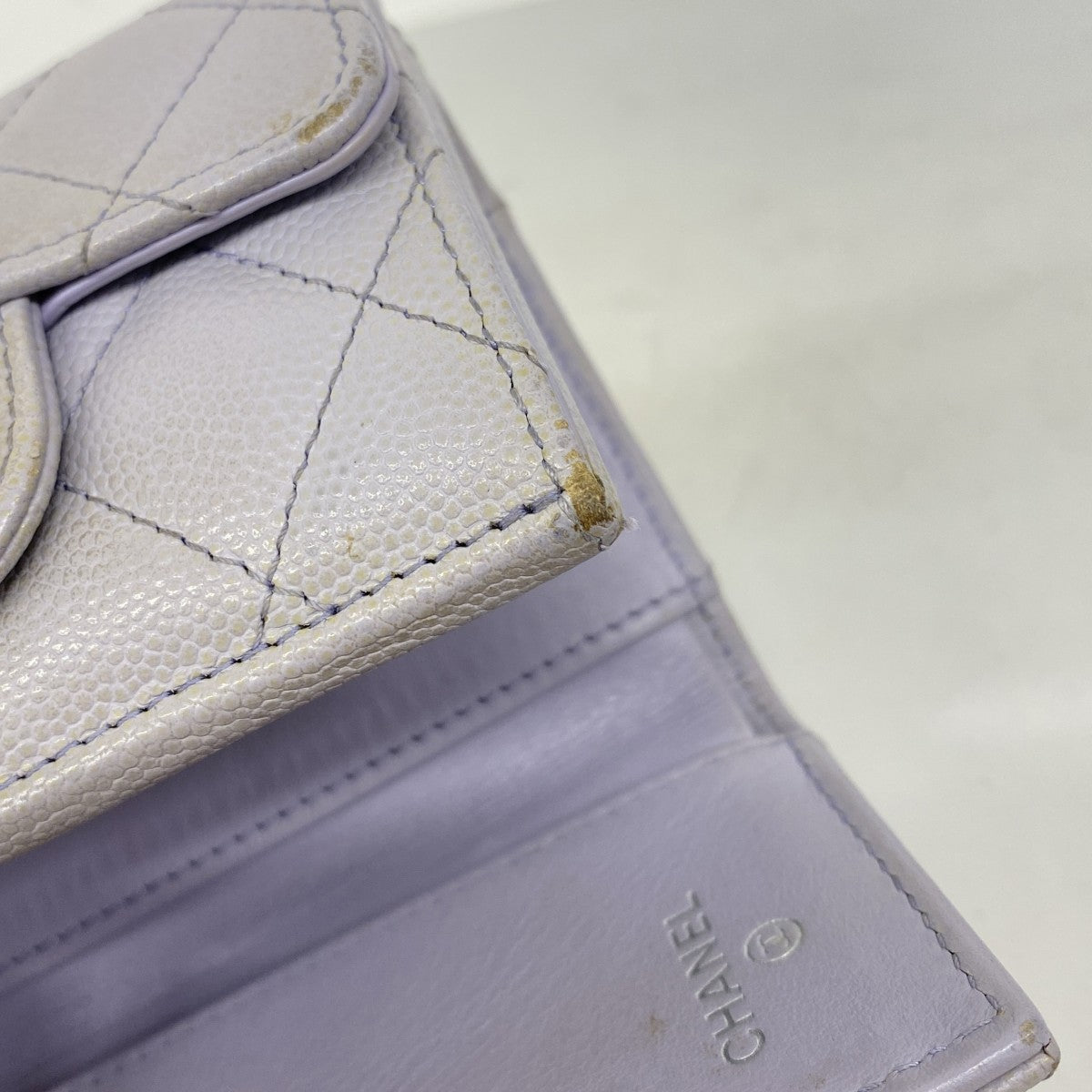 【6ae5146-k】シャネル 三つ折り財布 マトラッセ キャビアスキン パープル シルバー金具【中古】レディース