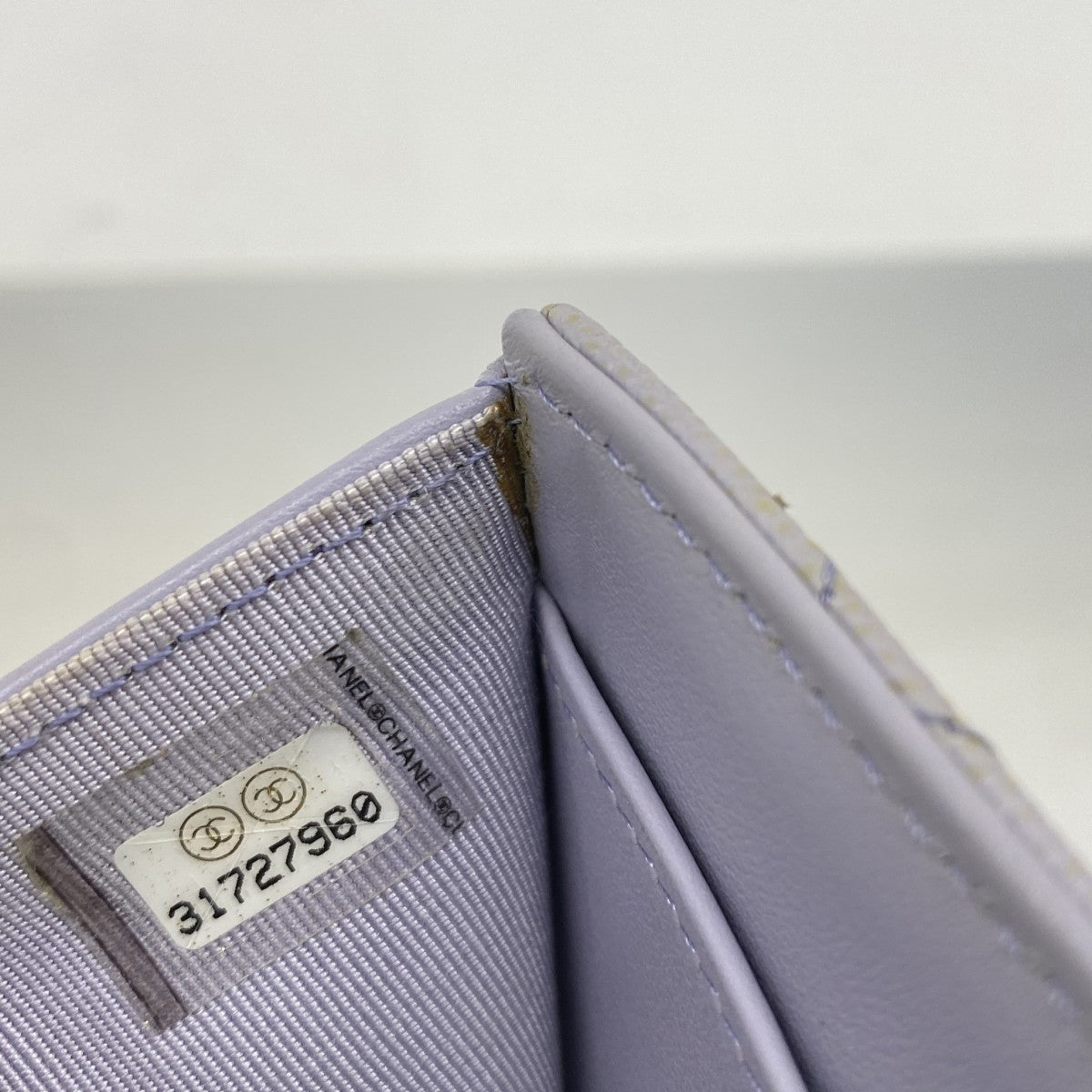 【6ae5146-k】シャネル 三つ折り財布 マトラッセ キャビアスキン パープル シルバー金具【中古】レディース