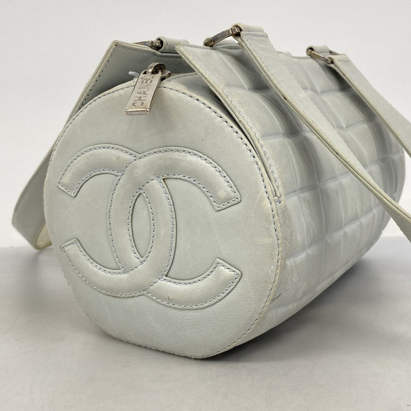 【6ae5147-k】シャネル ハンドバッグ チョコバー ラムスキン ブルー シルバー金具【中古】レディース