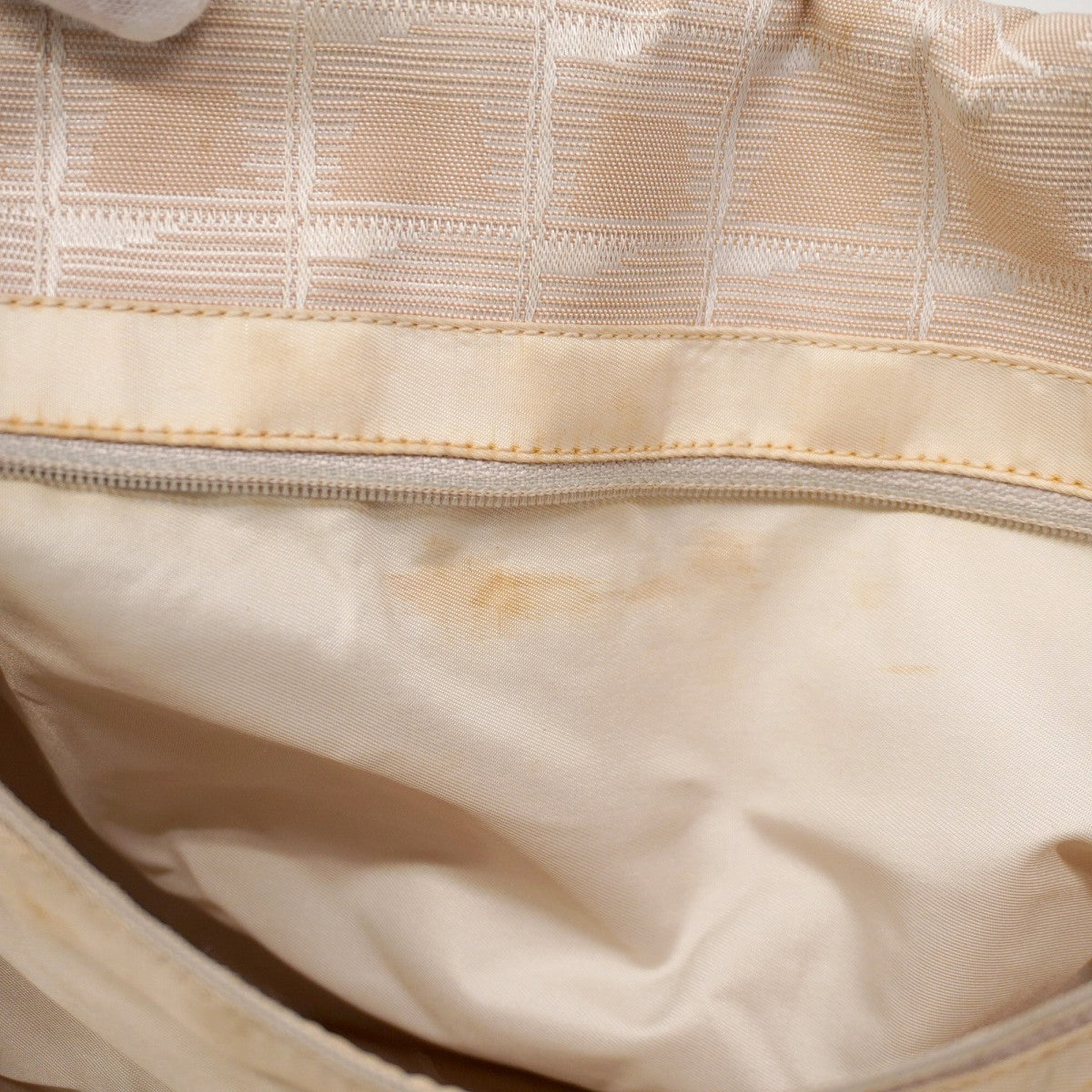 【6ae5178-k】シャネル トートバッグ ニュートラベル ナイロン ベージュ シャンパンゴールド金具【中古】レディース