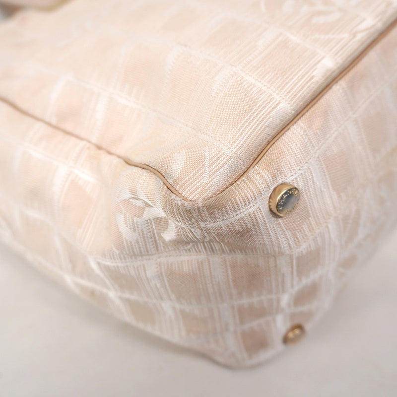 【6ae5178-k】シャネル トートバッグ ニュートラベル ナイロン ベージュ シャンパンゴールド金具【中古】レディース