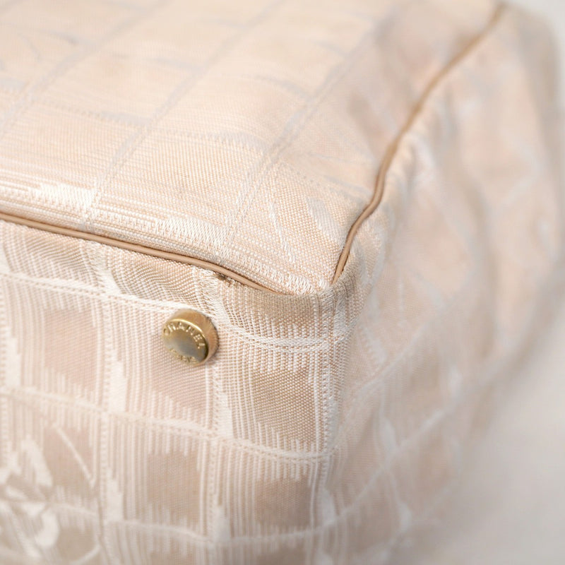 【6ae5178-k】シャネル トートバッグ ニュートラベル ナイロン ベージュ シャンパンゴールド金具【中古】レディース