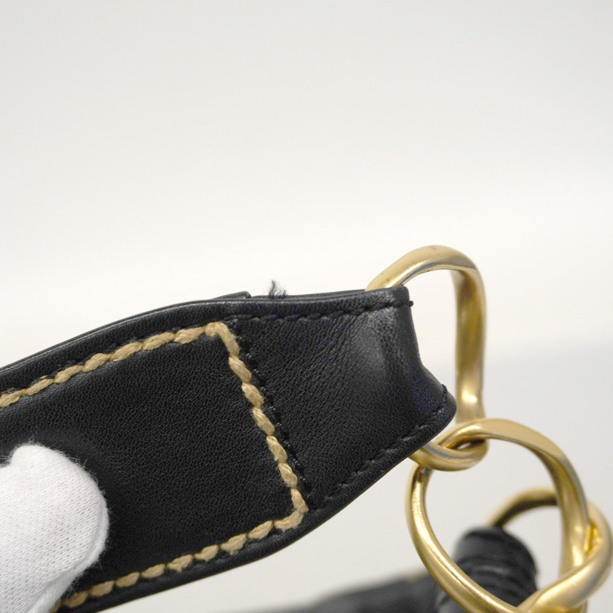 【6ae5179-k】シャネル ショルダーバッグ ワイルドステッチ ラムスキン ブラック ゴールド金具【中古】レディース