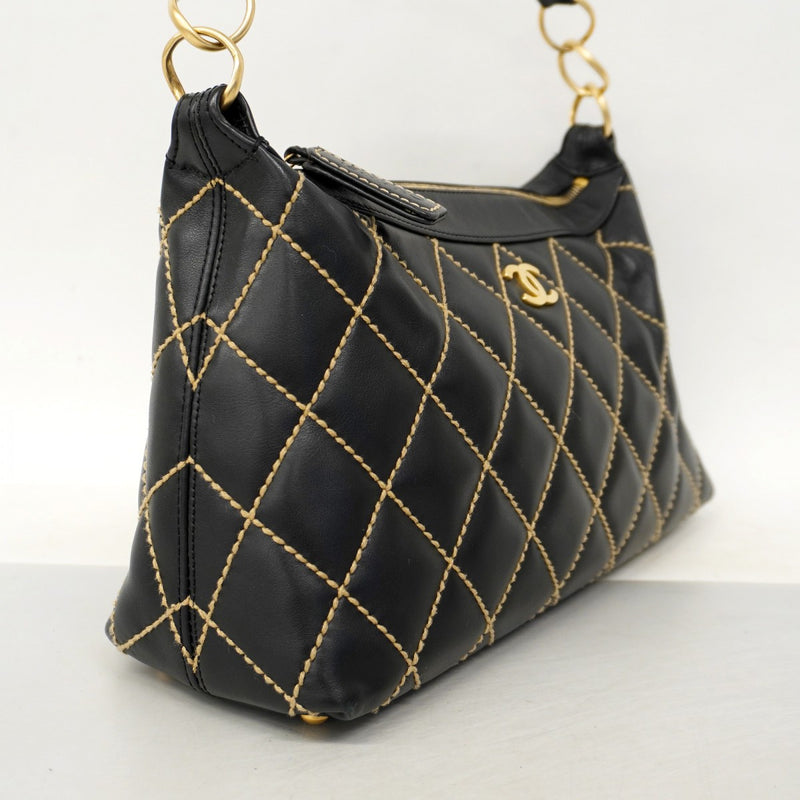 【6ae5179-k】シャネル ショルダーバッグ ワイルドステッチ ラムスキン ブラック ゴールド金具【中古】レディース