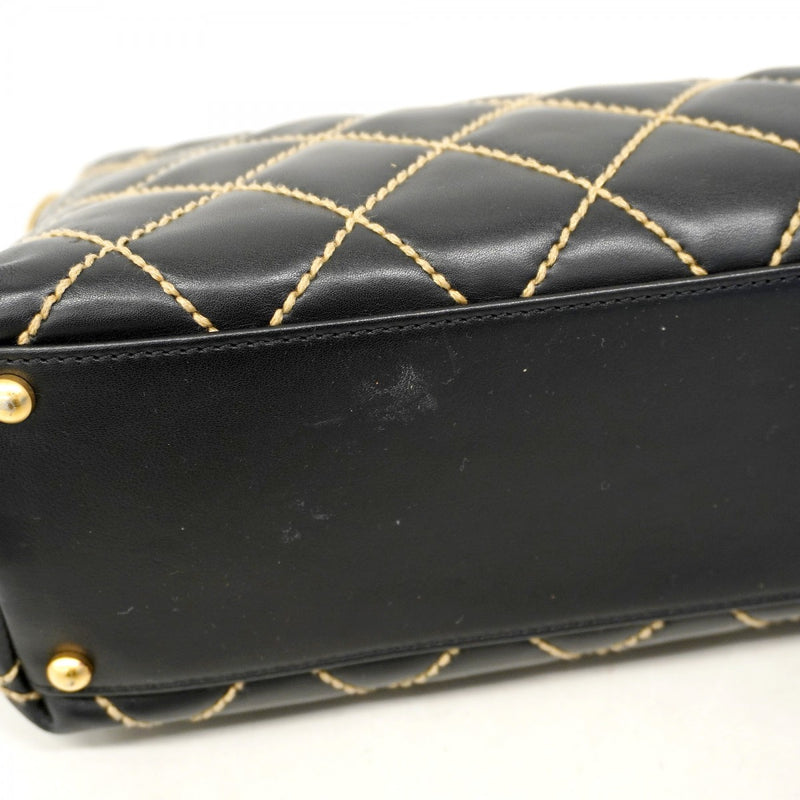 【6ae5179-k】シャネル ショルダーバッグ ワイルドステッチ ラムスキン ブラック ゴールド金具【中古】レディース