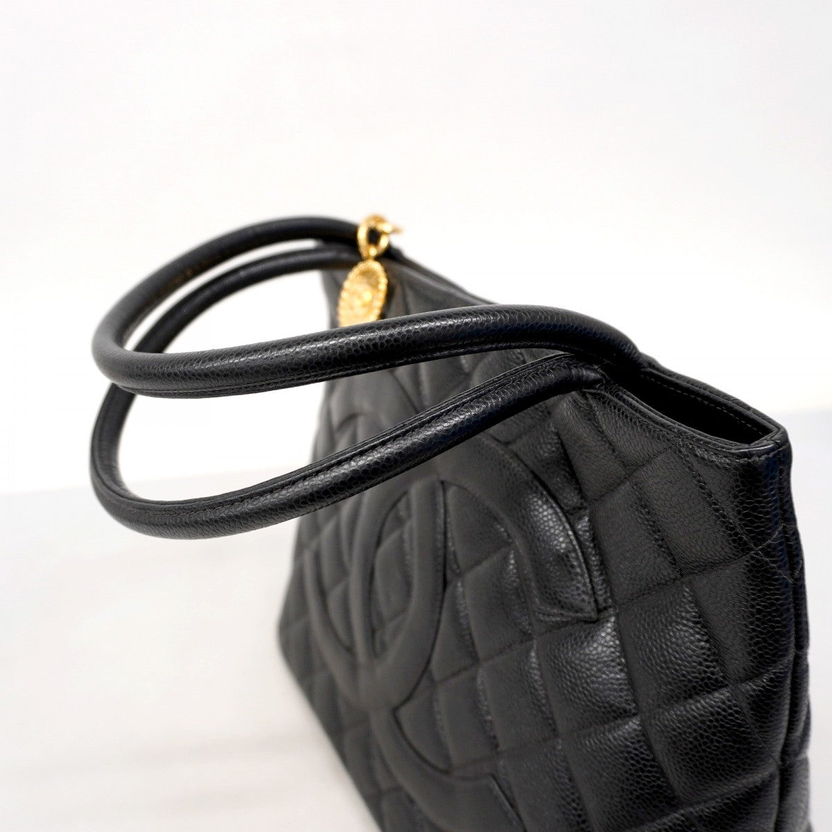 【6ae5180-k】シャネル トートバッグ 復刻トート キャビアスキン ブラック ゴールド金具【中古】レディース