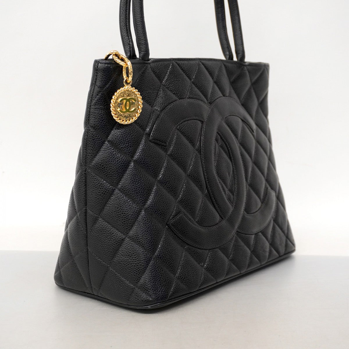 【6ae5180-k】シャネル トートバッグ 復刻トート キャビアスキン ブラック ゴールド金具【中古】レディース