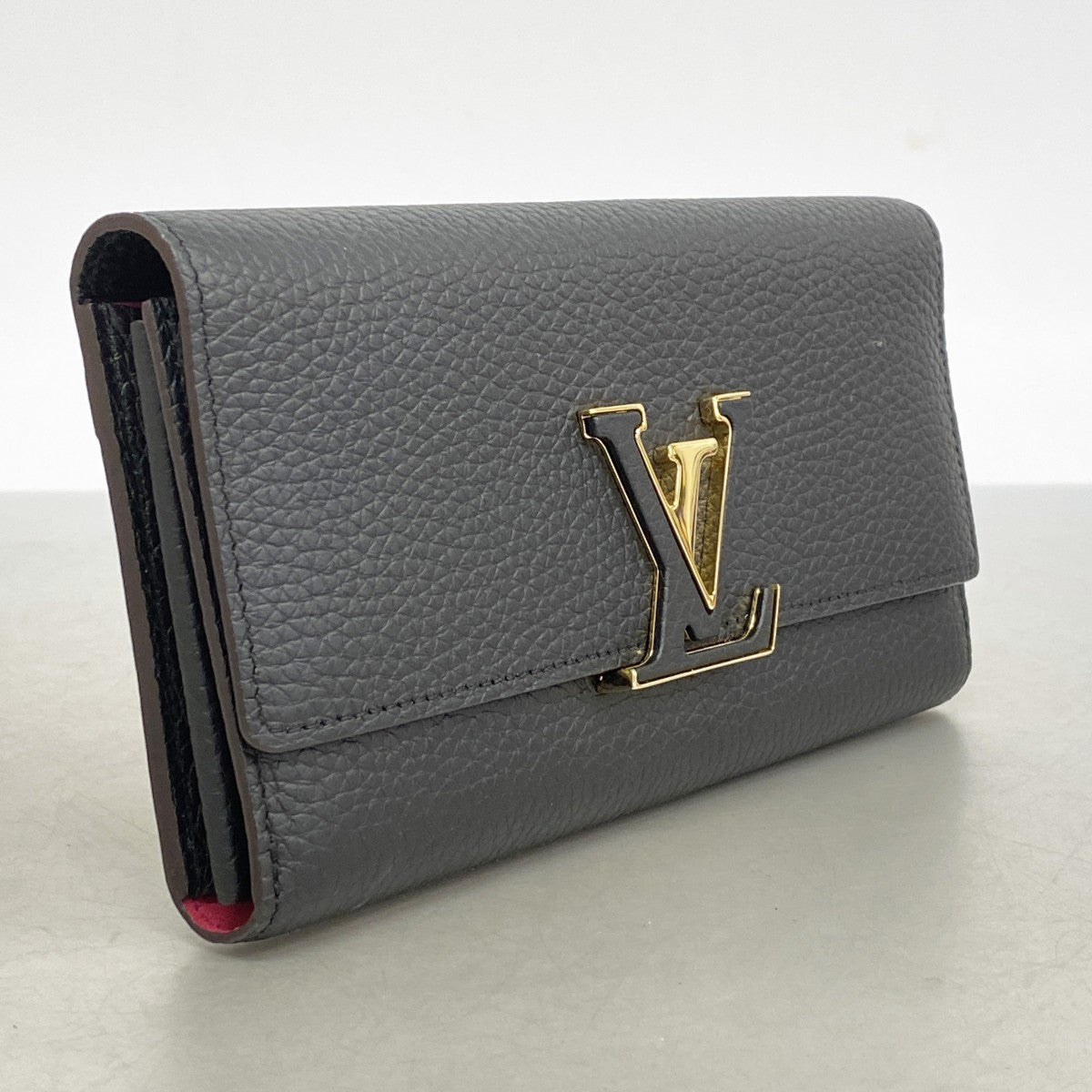 【6ae5610】ルイヴィトン 長財布 トリヨン ポルトフォイユカプシーヌ M61248 ノワール【中古】レディース