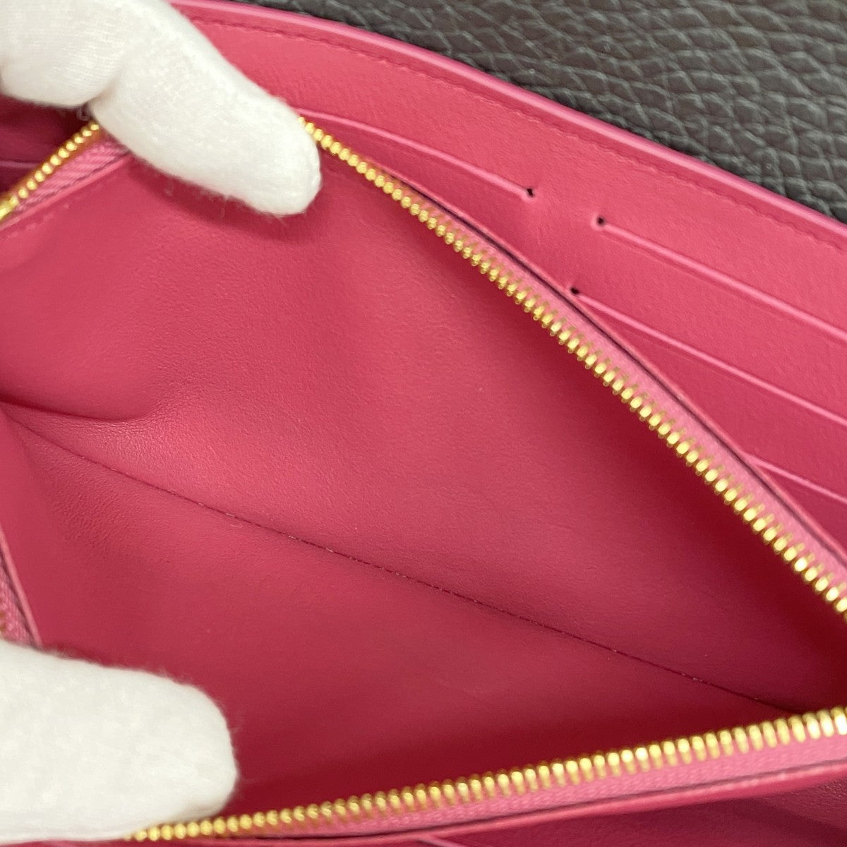 【6ae5610】ルイヴィトン 長財布 トリヨン ポルトフォイユカプシーヌ M61248 ノワール【中古】レディース