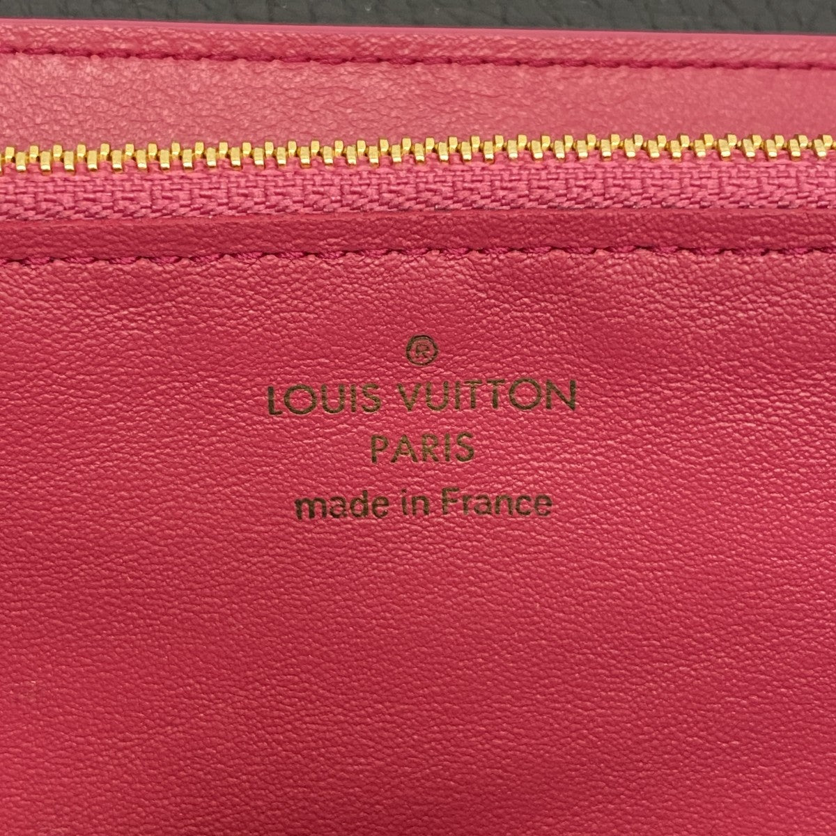 【6ae5610】ルイヴィトン 長財布 トリヨン ポルトフォイユカプシーヌ M61248 ノワール【中古】レディース