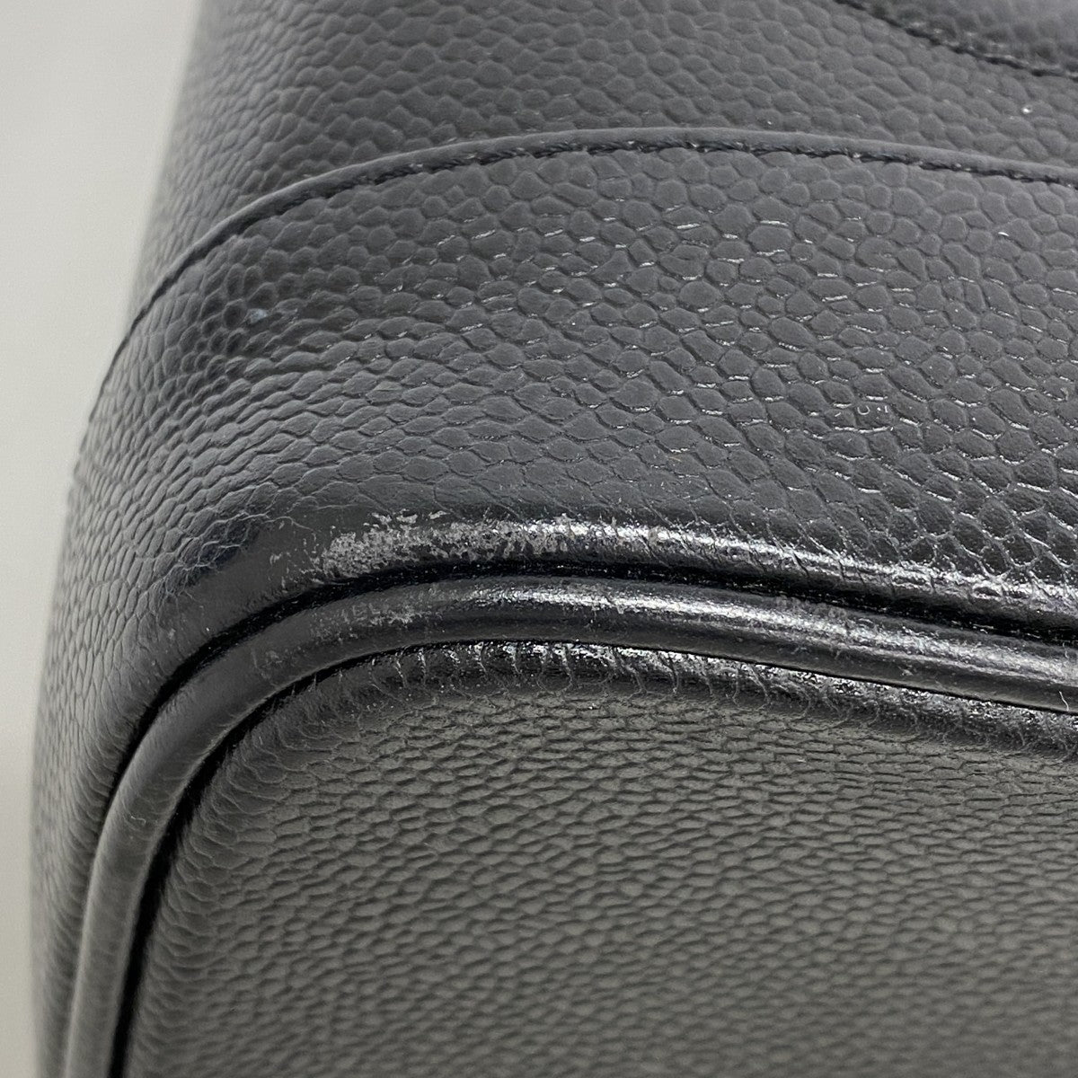 【6ae5647】シャネル バニティバッグ キャビアスキン ブラック ゴールド金具【中古】レディース