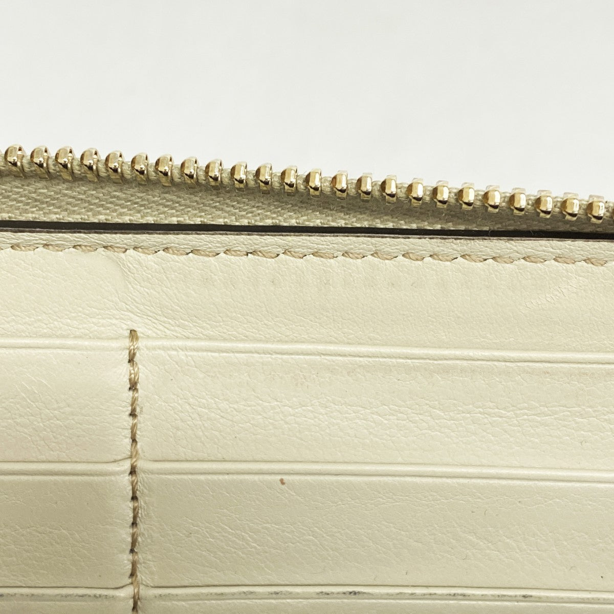 【6ae5648】グッチ 長財布 グッチシマ 394005 レザー アイボリー シャンパンゴールド金具【中古】メンズ レディース ユニセックス