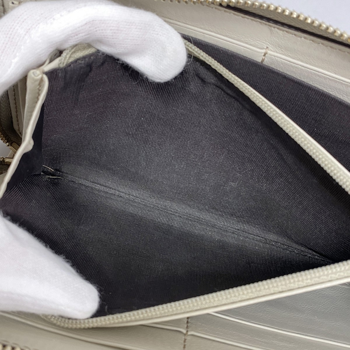 【6ae5648】グッチ 長財布 グッチシマ 394005 レザー アイボリー シャンパンゴールド金具【中古】メンズ レディース ユニセックス