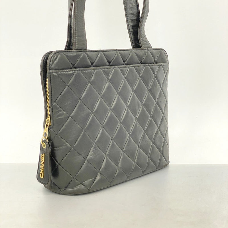 【6ae5650-k】シャネル ショルダーバッグ マトラッセ ラムスキン ブラック ゴールド金具【中古】レディース