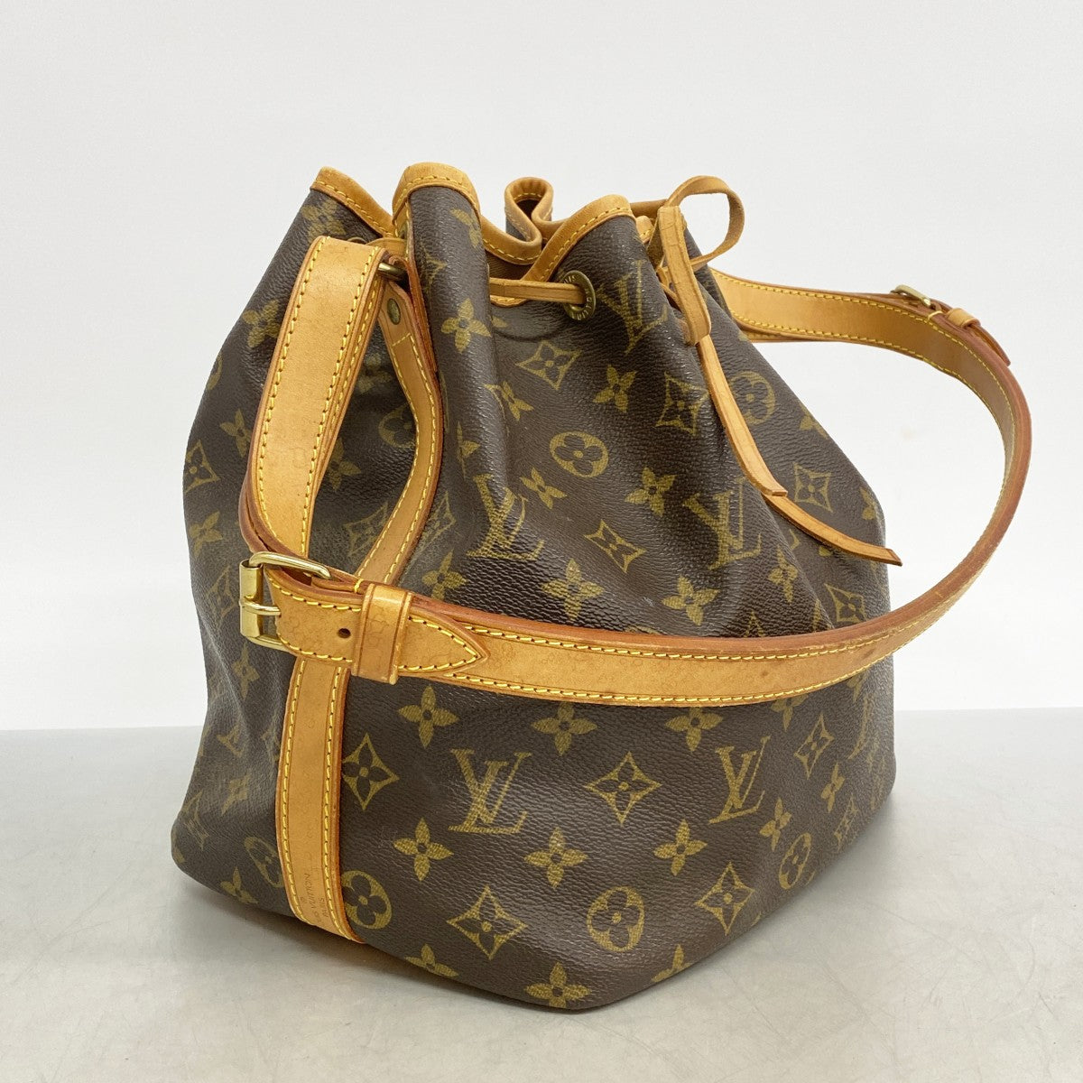 6ae6206】ルイヴィトン ショルダーバッグ モノグラム プチノエ M42226