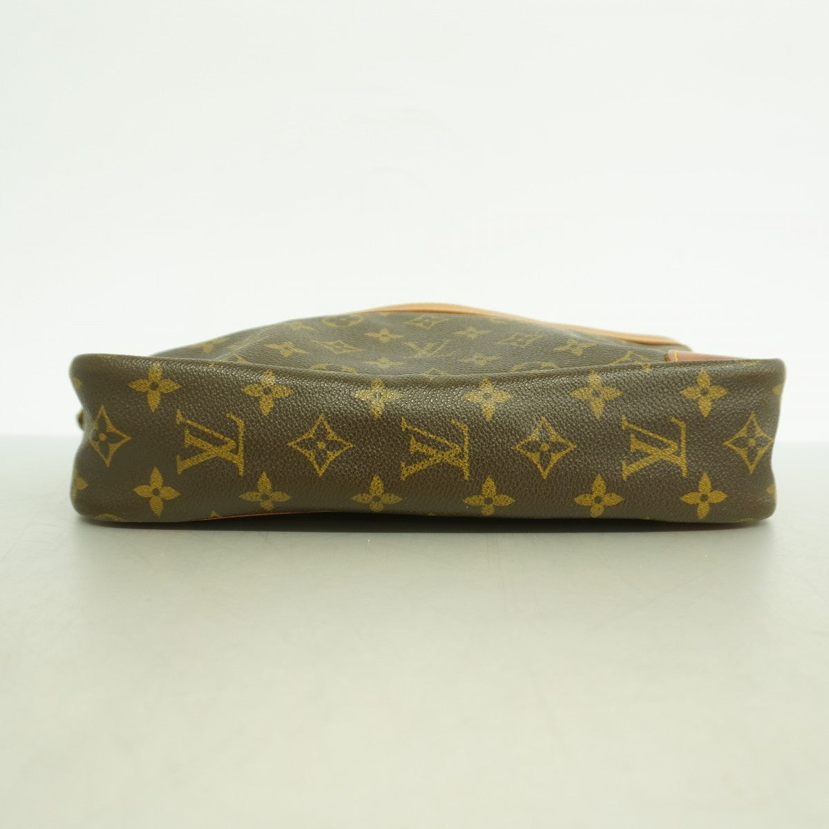 6ba0567】ルイヴィトン クラッチバッグ モノグラム コンピエーニュ28