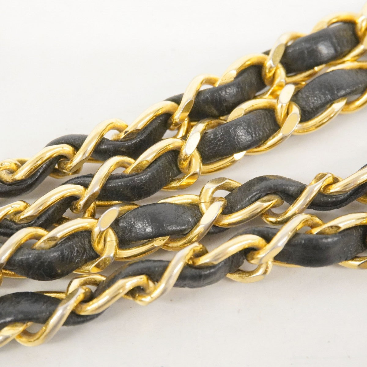 ★在庫処分★最終価格【6bb1589-k】シャネル ショルダーバッグ ミニマトラッセ チェーンショルダー ラムスキン ブラック ゴールド金具【中古】レディース