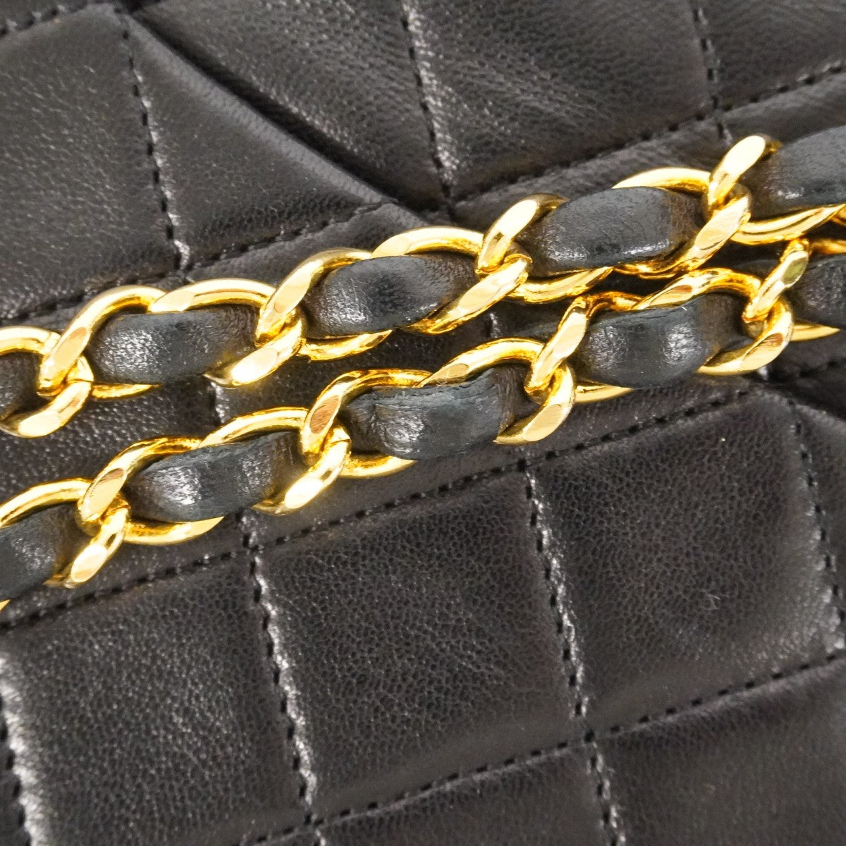 ★最終価格★SALE【6bc3277】シャネル ショルダーバッグ マトラッセ Wフラップ Wチェーン ラムスキン ブラック ゴールド金具【中古】レディース