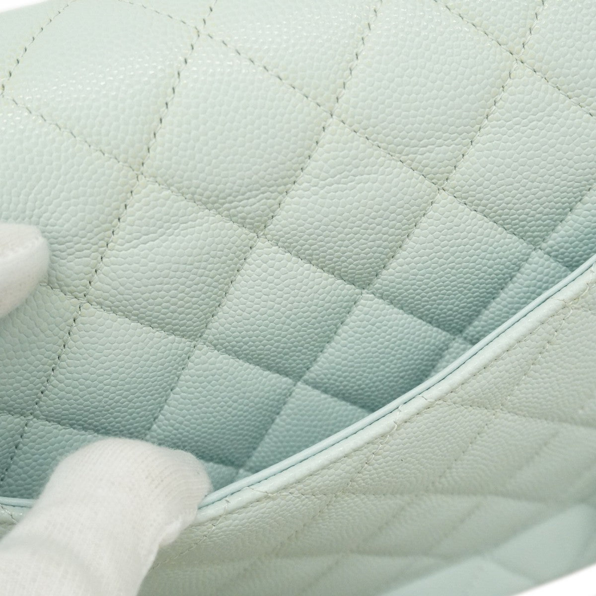 ★最終価格★SALE【6bc3319】シャネル ショルダーバッグ マトラッセ Wフラップ Wチェーン キャビアスキン アクアブルー シルバー金具【中古】レディース