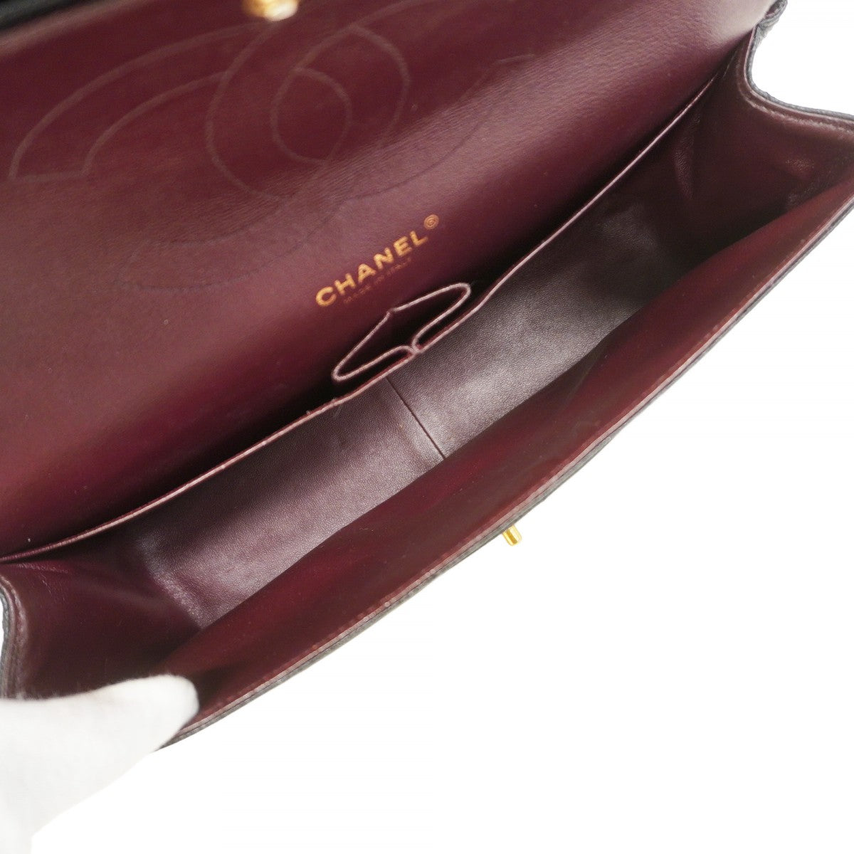 ★SALE【6bc4213】シャネル ショルダーバッグ デカマトラッセ Wフラップ Wチェーン キャビアスキン ブラック ゴールド金具【中古】レディース