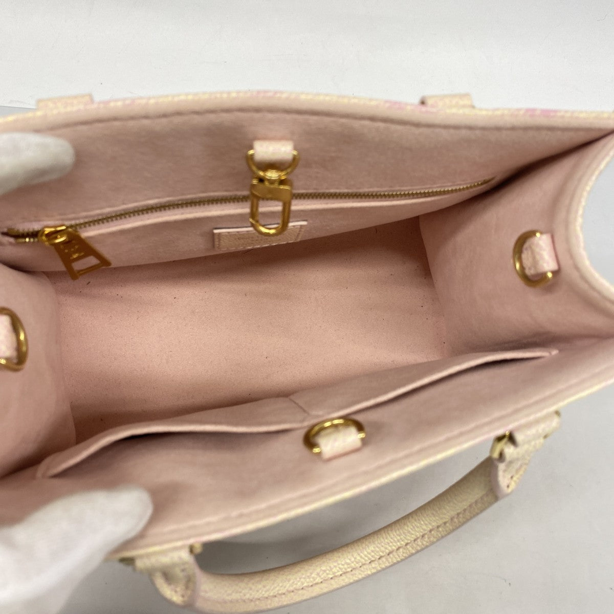 【6bc4246】ルイヴィトン ハンドバッグ モノグラム・アンプラント オンザゴーPM M46168 サマースターダスト 2wayバッグ【中古】レディース