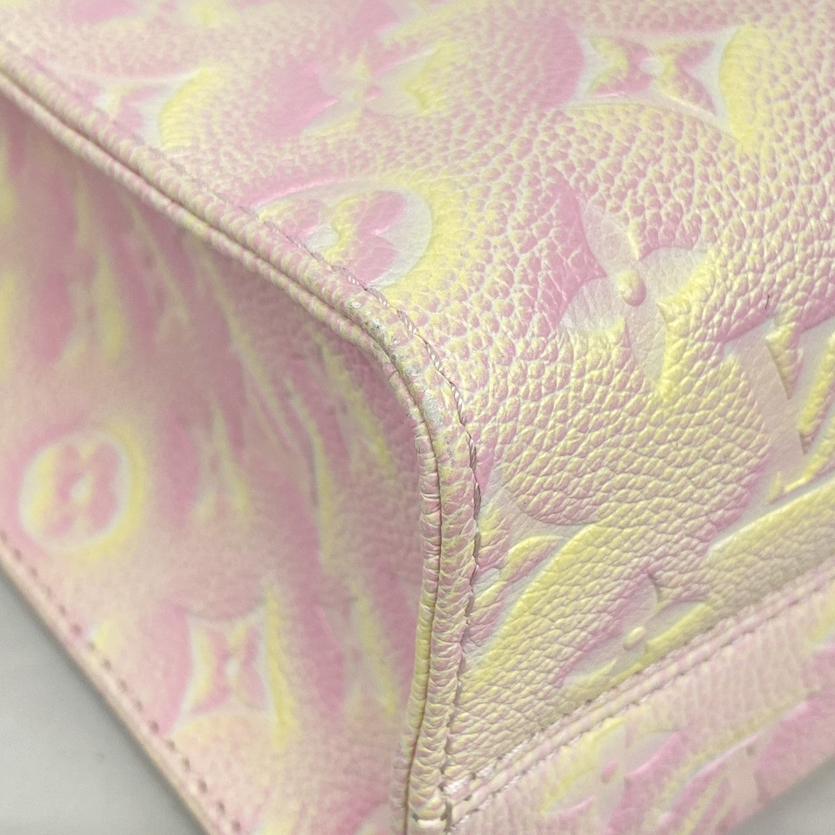 【6bc4246】ルイヴィトン ハンドバッグ モノグラム・アンプラント オンザゴーPM M46168 サマースターダスト 2wayバッグ【中古】レディース