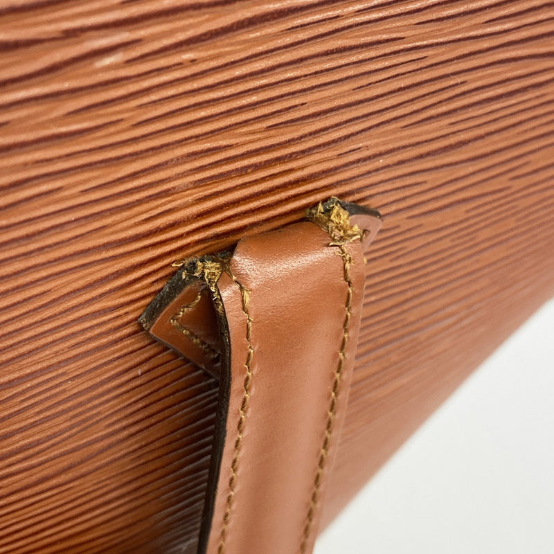 6bd4614】ルイヴィトン ハンドバッグ エピ サンジャック M52273 ケニア