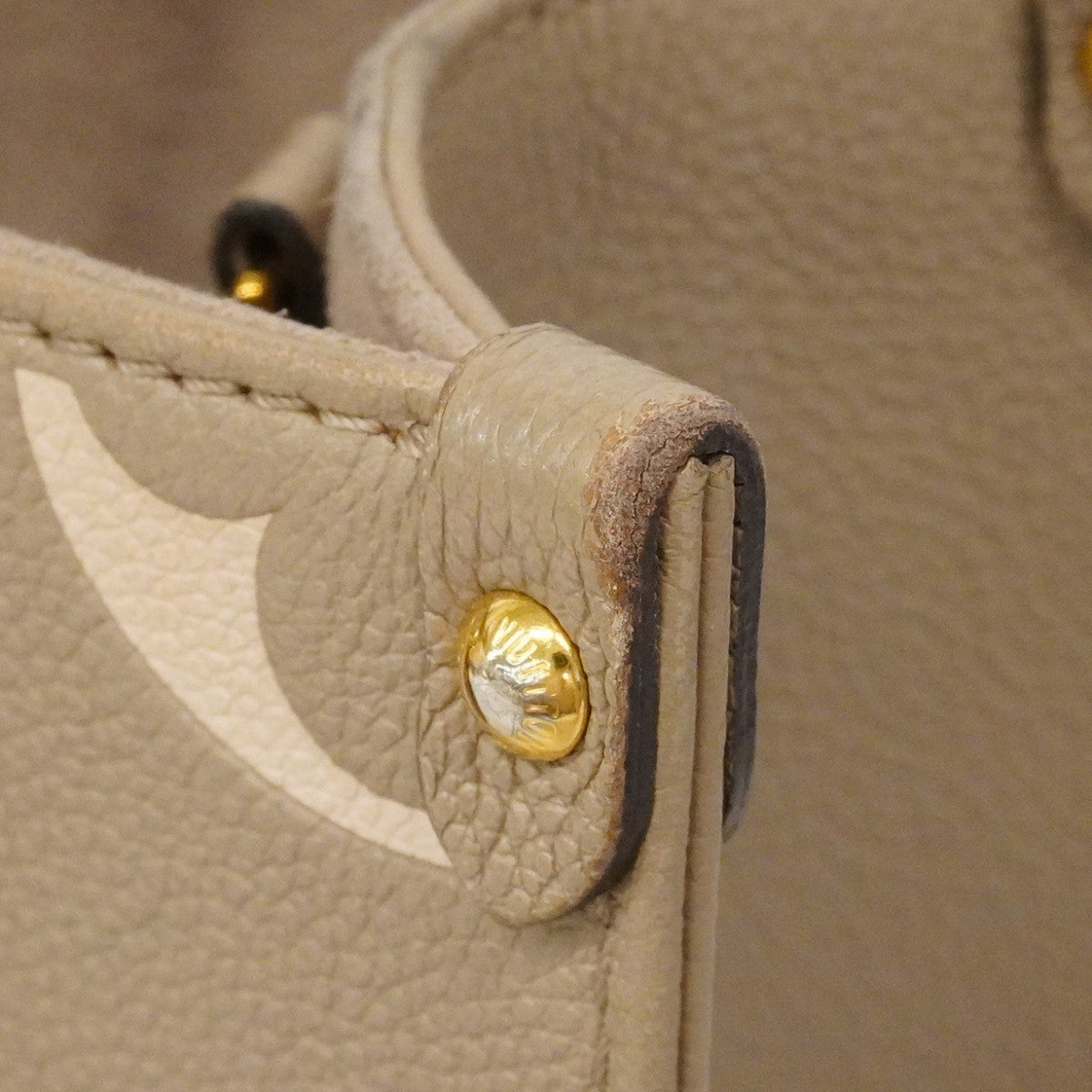 【6ca0926】ルイヴィトン ハンドバッグ モノグラム・アンプラント バイカラー オンザゴーPM M45779 トゥルトレール クレーム 2wayバッグ【中古】レディース