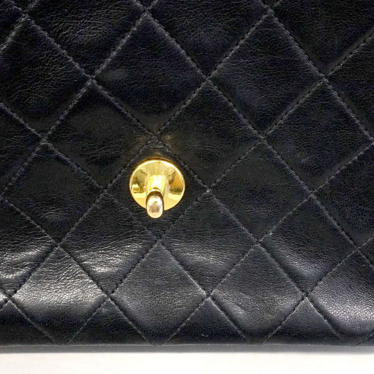 【6ca1204-k】シャネル ショルダーバッグ ミニマトラッセ チェーンショルダー ラムスキン ブラック ゴールド金具【中古】レディース